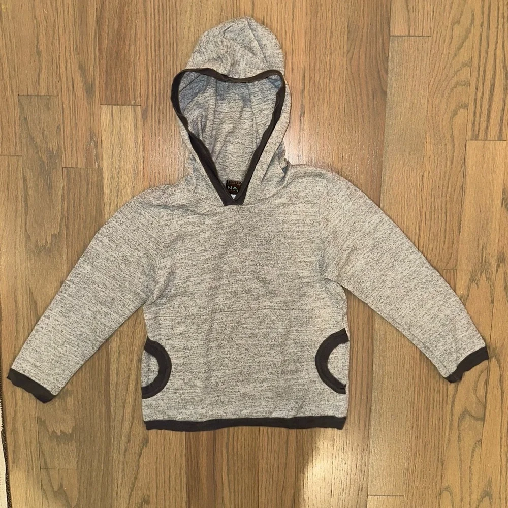 Nano Hooded Sweater
